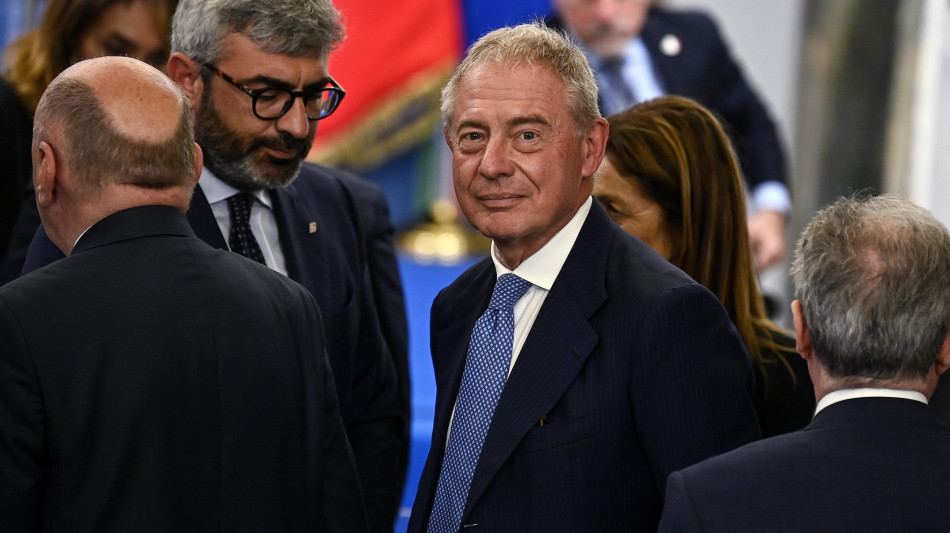 Ex Ilva: Urso, oggi incontro commissari sindacati su cig