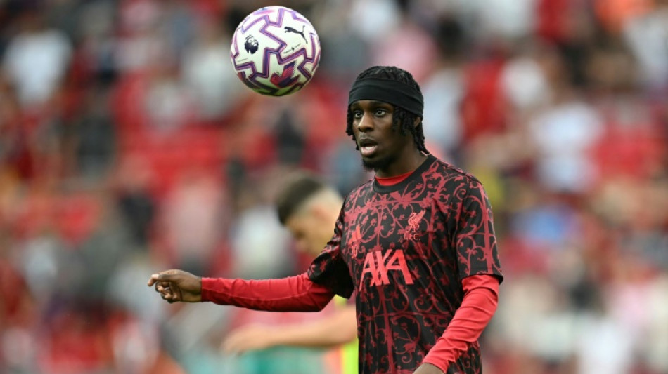 Liverpool perde Frimpong por les&atilde;o at&eacute; a data Fifa