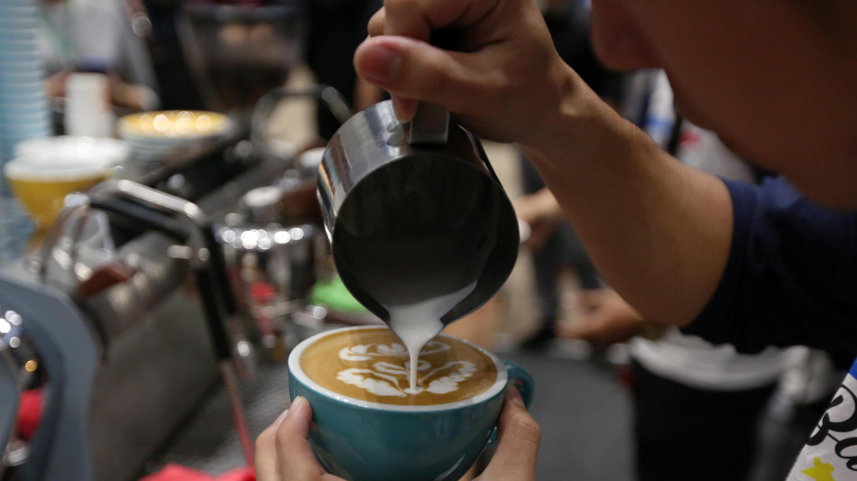 Imprese cercano 528mila lavoratori a maggio, mismatch al 47%