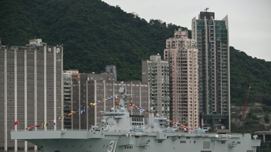 La Chine expose un navire de guerre dernier cri &agrave; Hong Kong