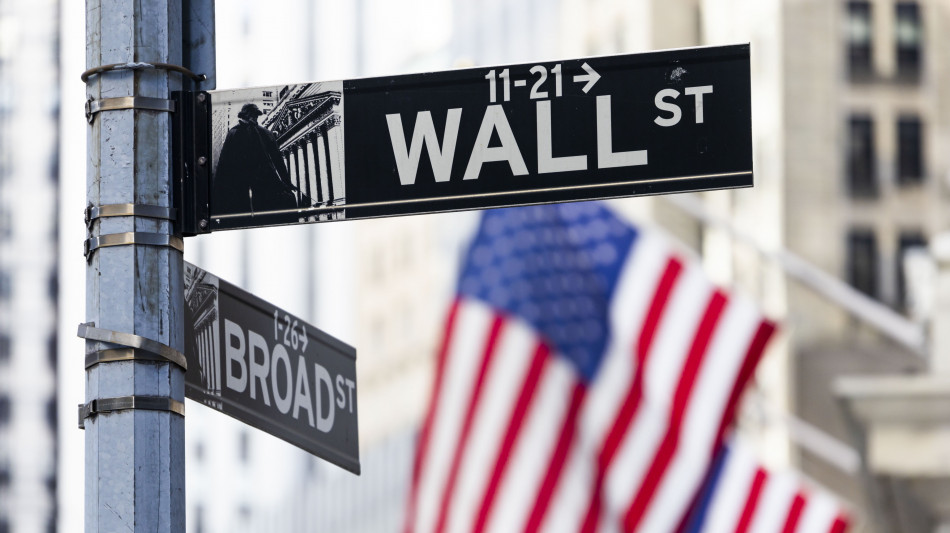 Wall Street cala con tensioni sui Treasury, faro su taglio tasse
