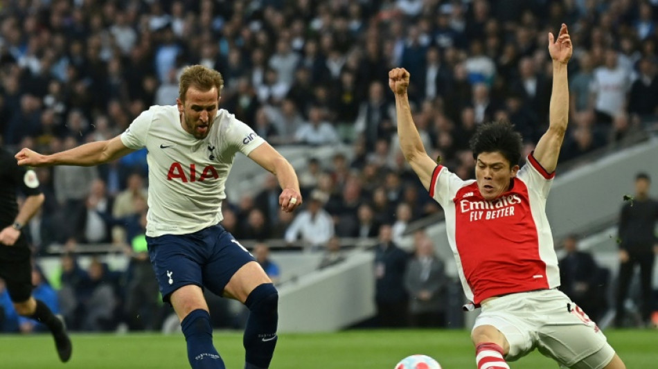 Angleterre: Tottenham balaye Arsenal et maintient le suspense pour la C1