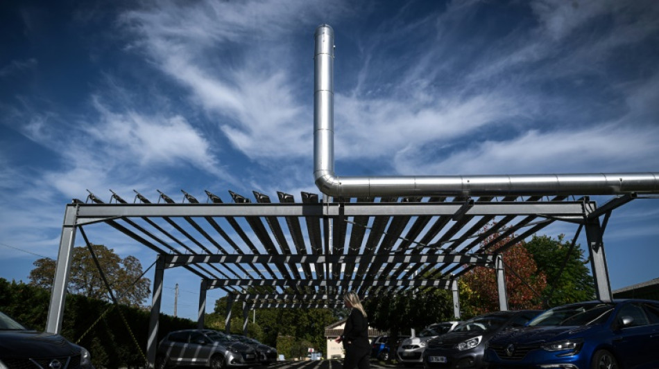 L'Assembl&eacute;e vote l'obligation d'installer des panneaux solaires dans les parkings