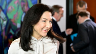 Ministerin Reiche l&auml;dt Montag zu Gespr&auml;ch &uuml;ber Kerosinversorgung ein 