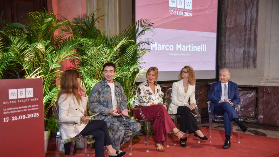 Industria cosmetica stima fatturato 2025 oltre 17,7 miliardi