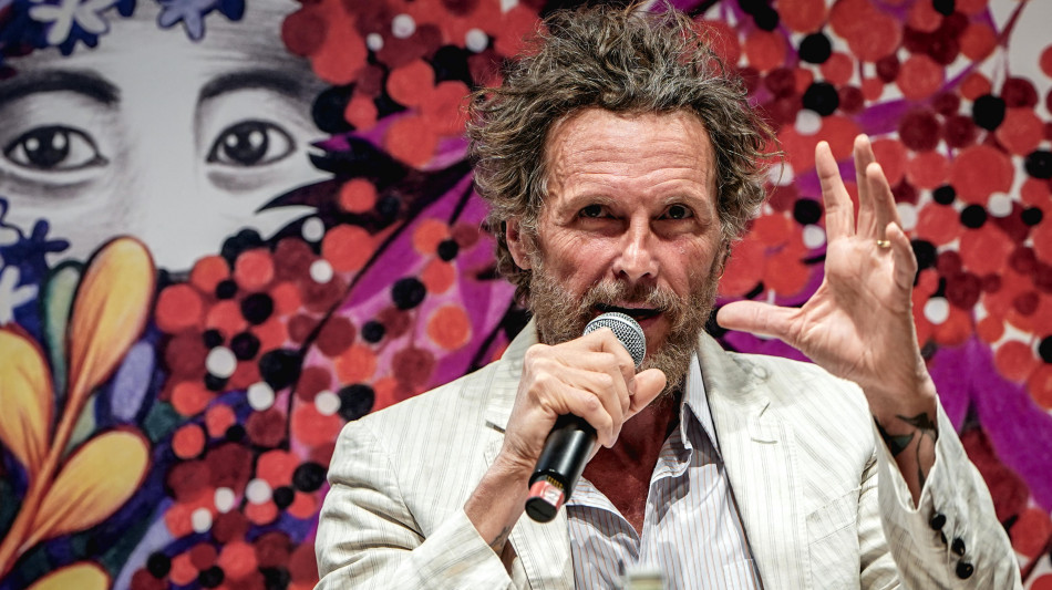 Jovanotti su stop data Barletta, 'sicurezza del pubblico &egrave; la primissima cosa'