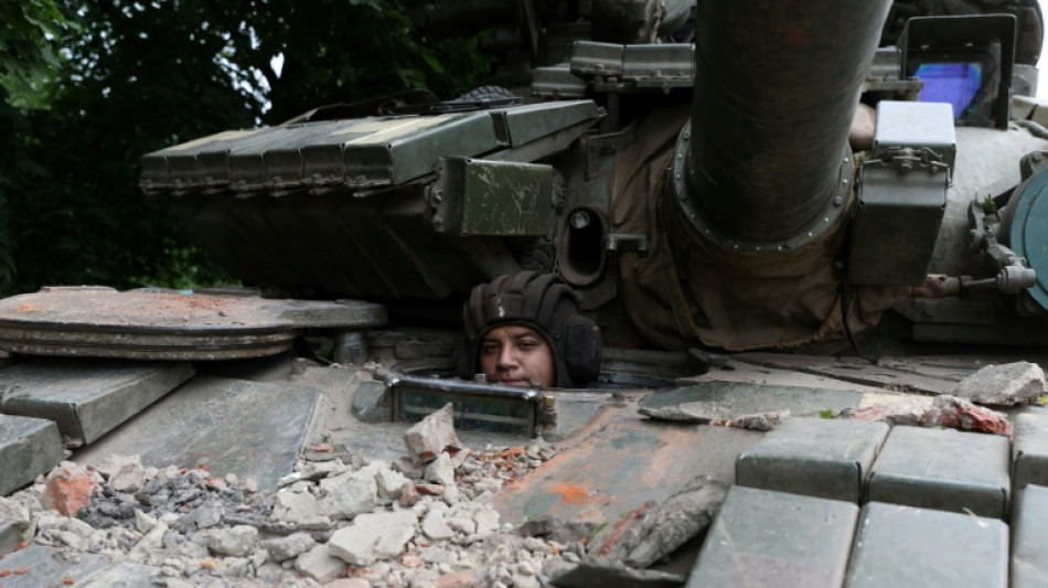Ukraine: attaques russes repoussées selon Kiev, mais l'Otan prévoit un conflit long