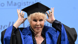 Vanoni laureata, 'ero ignorante ma poi arrivò Strehler'