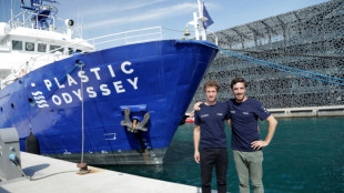 Le navire Plastic Odyssey d&eacute;marre un tour du monde contre la pollution plastique