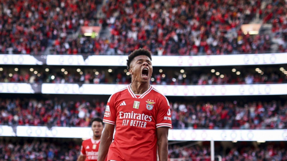 Napoli anuncia contrata&ccedil;&atilde;o do brasileiro David Neres, ex-S&atilde;o Paulo