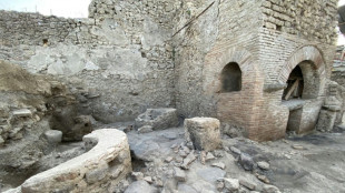 Descubren una "panader&iacute;a" donde trabajaban esclavos en las ruinas de Pompeya 