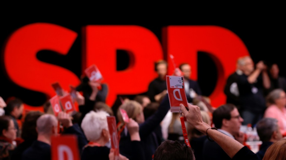 SPD zeigt auf Parteitag klare Kante im Haushaltsstreit und st&auml;rkt Scholz