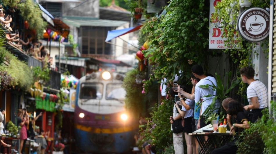 Tourists disappointed as Hanoi's 'train street' closes over safety fears