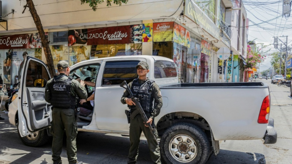 Col&ocirc;mbia militariza cidade na fronteira com a Venezuela por onda de viol&ecirc;ncia