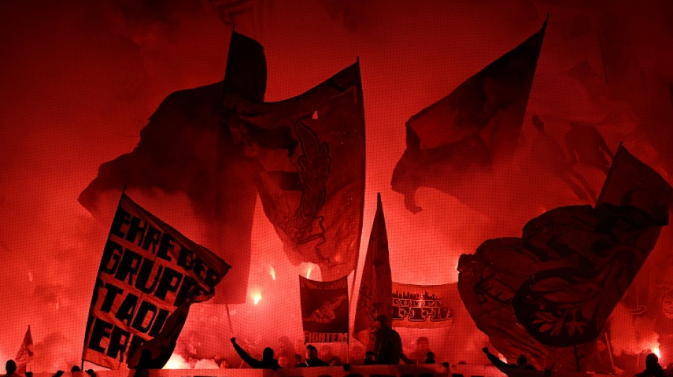 Karlsruhe urteilt &uuml;ber h&ouml;here Polizeikosten bei Risikospielen in Fu&szlig;ball