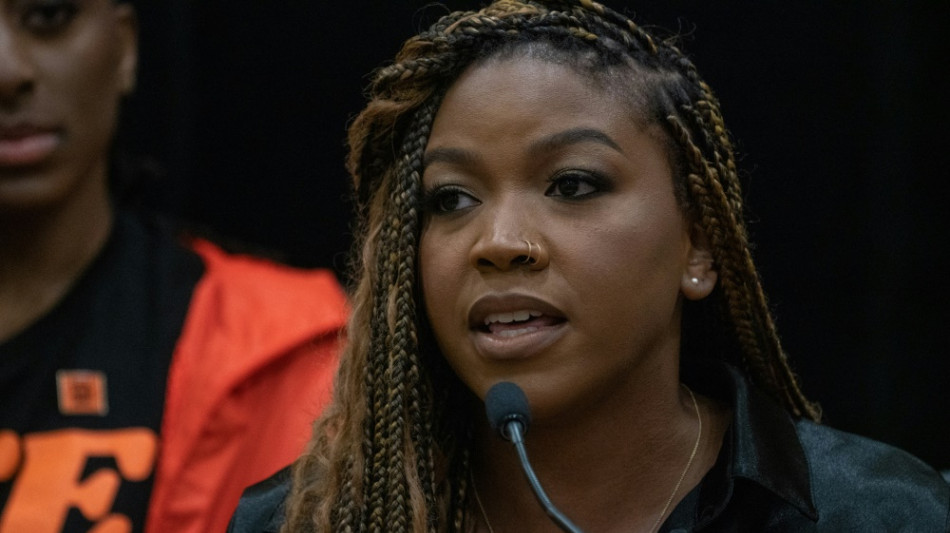 Berliner Tageszeitung USPräsident Biden trifft Ehefrau