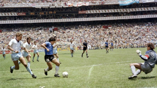 Se abre subasta de camiseta m&iacute;tica de Maradona con oferta de m&aacute;s de 5 millones de d&oacute;lares