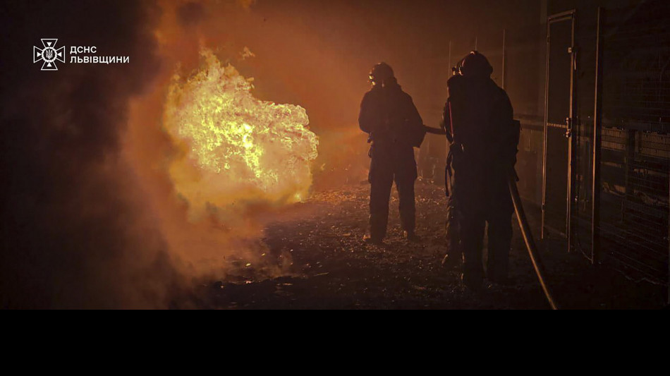 Mosca, 'massiccio attacco a infrastrutture gas in Ucraina'