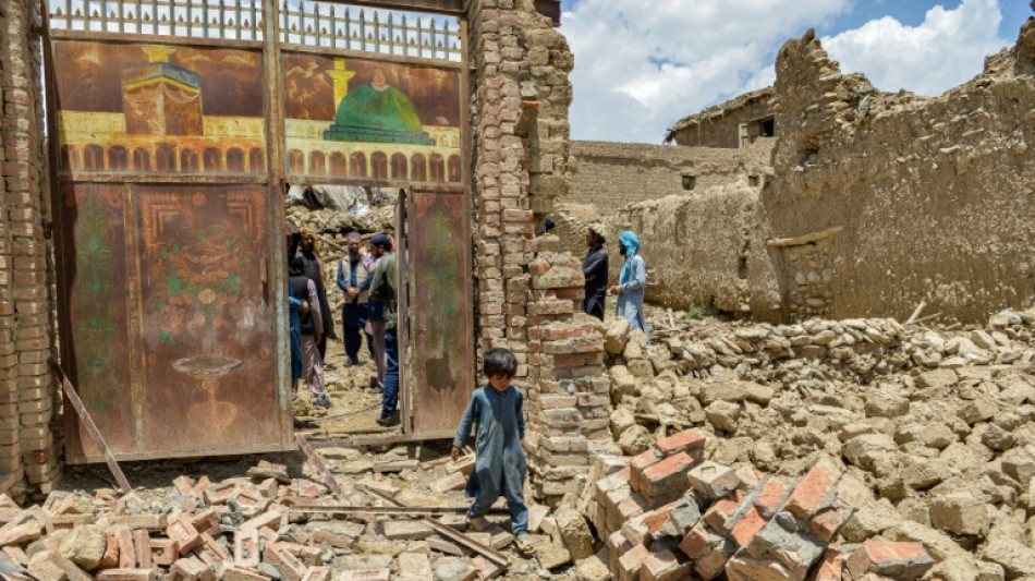 Nach Erdbeben in Afghanistan Bergungs- und Versorgungseinsätze unter Hochdruck