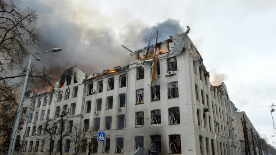 Les villes ukrainiennes sous le feu russe, nouveaux pourparlers en vue