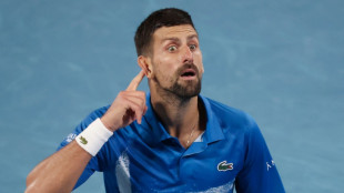 Djokovic echa mano a su veteran&iacute;a para superar a Alcaraz y meterse en 'semis' de Australia