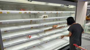 Hong Kong cierra escuelas y suspende vuelos ante el supertifón Ragasa