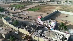 Al menos 70 muertos en bombardeo de una prisi&oacute;n de Yemen controlada por los rebeldes