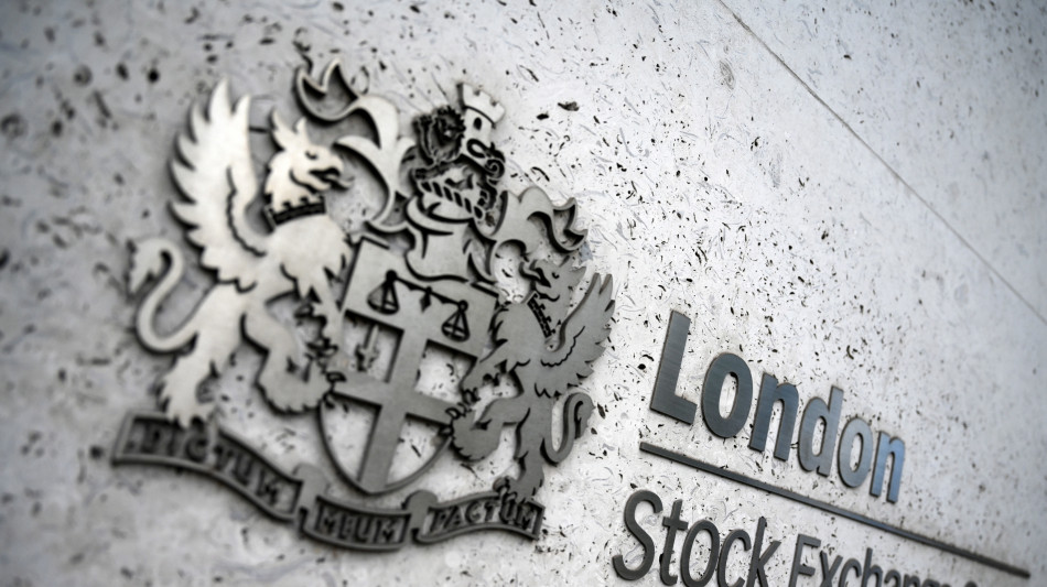 Borsa: l'Europa parte debole, Londra piatta
