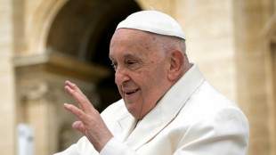 El papa ser reúne con las presas de una cárcel en Venecia, en su primer viaje en meses
