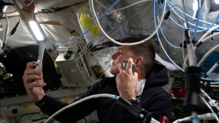 Los astronautas de Artemis II se convierten en los humanos que viajaron m&aacute;s lejos de la Tierra