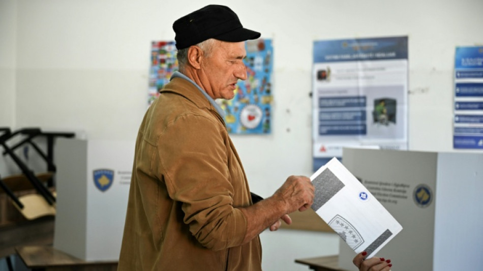 El partido del primer ministro encabeza las elecciones en Kosovo (sondeos)