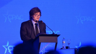 No Paraguai, Milei homenageia Kirk e rejeita "qualquer op&ccedil;&atilde;o moderada"