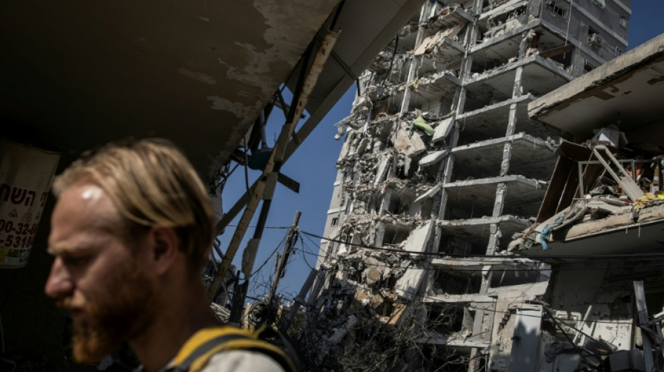 'N&atilde;o sobrou nada', israelenses enfrentam os danos do ataque do Ir&atilde; em casa