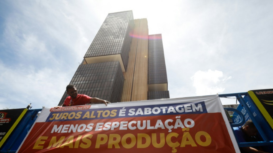 Banco Central manter&aacute; Selic est&aacute;vel, apesar de press&otilde;es, segundo mercado