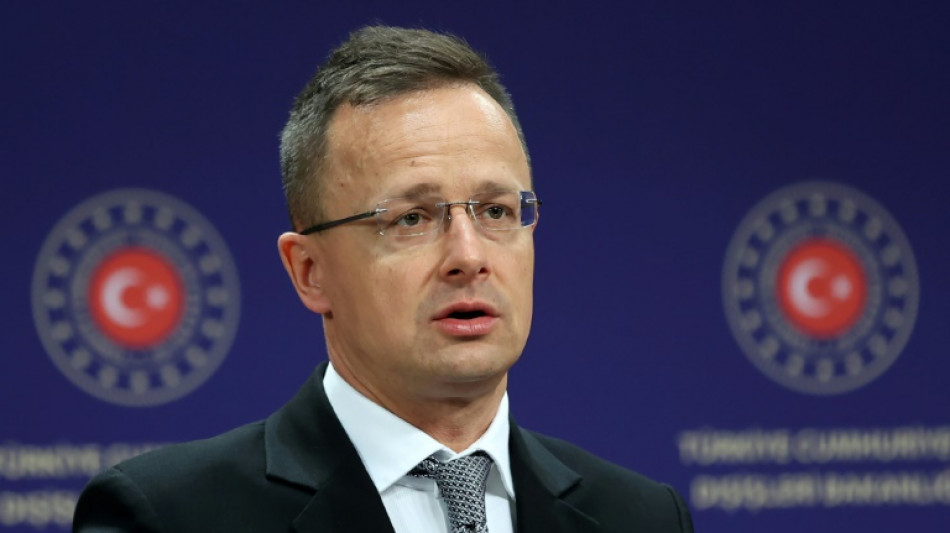 Hungría rechaza "en su forma actual" el plan de la UE de embargo petrolero a Rusia
