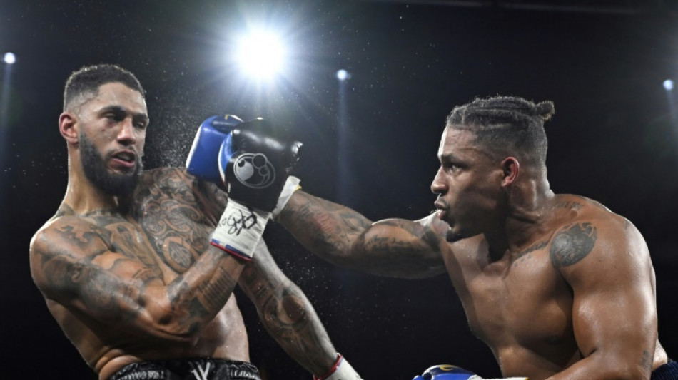 Boxe: nouvelle d&eacute;sillusion pour Yoka, battu pour la troisi&egrave;me fois