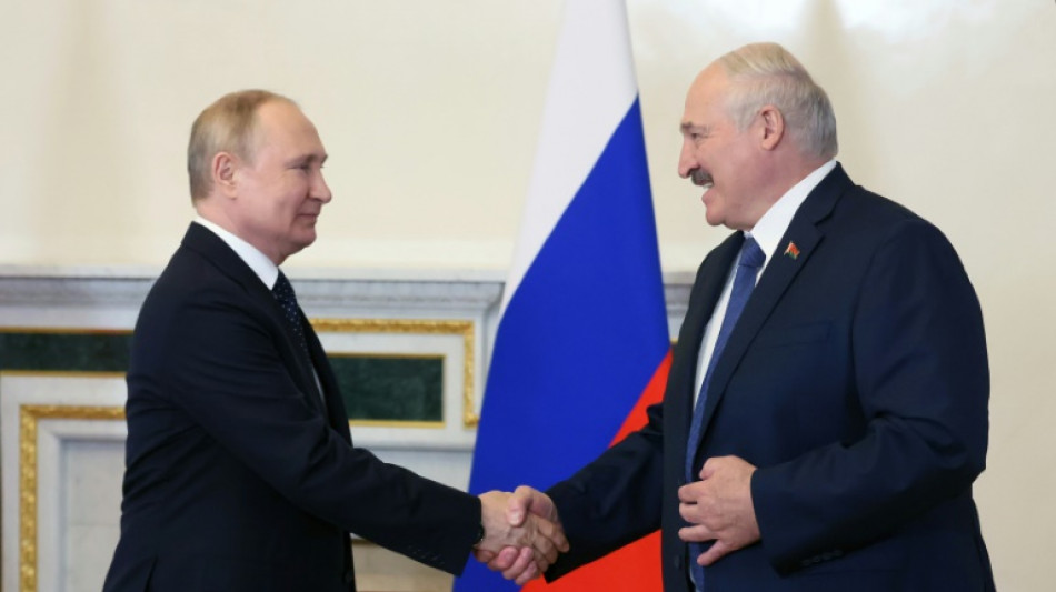 Putin: Russland liefert "in kommenden Monaten" atomwaffenfähige Raketen an Belarus