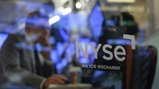 Wall Street en ordre dispers&eacute; apr&egrave;s l'ouverture, l'indice des prix de gros d&eacute;&ccedil;oit