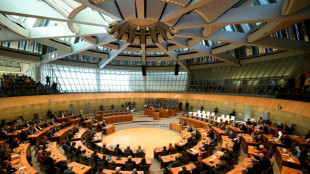 Landtagswahlumfrage f&uuml;r Nordrhein-Westfalen: CDU weiter vorn - AfD legt zu