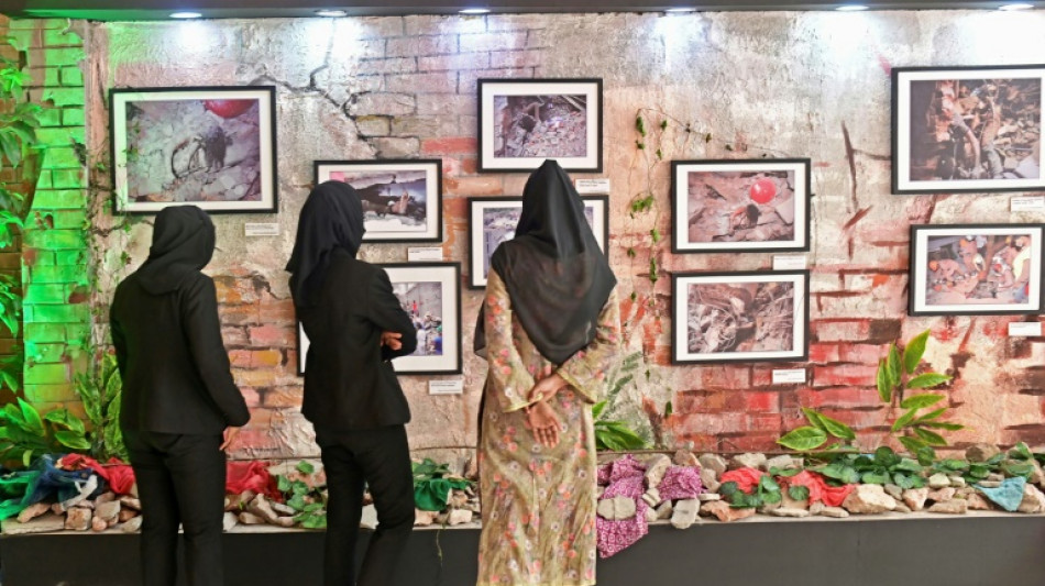 Trabalhadores aguardam justi&ccedil;a 10 anos ap&oacute;s colapso de f&aacute;brica em Bangladesh