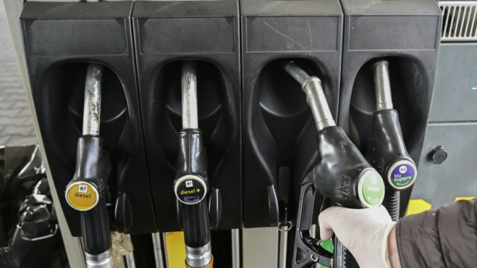 ADAC: Benzin und Diesel im Schnitt wieder bei über zwei Euro 