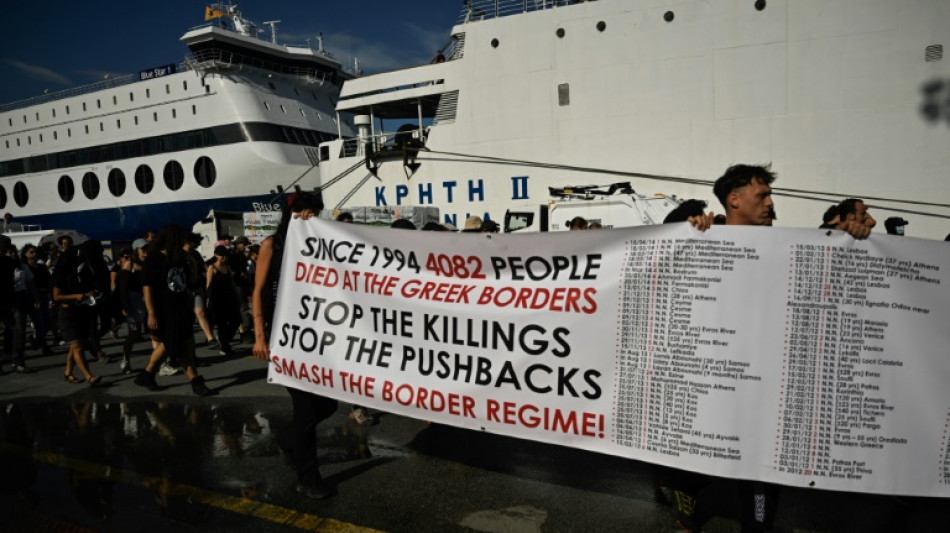 Cinco migrantes morrem em dois naufr&aacute;gios na Gr&eacute;cia