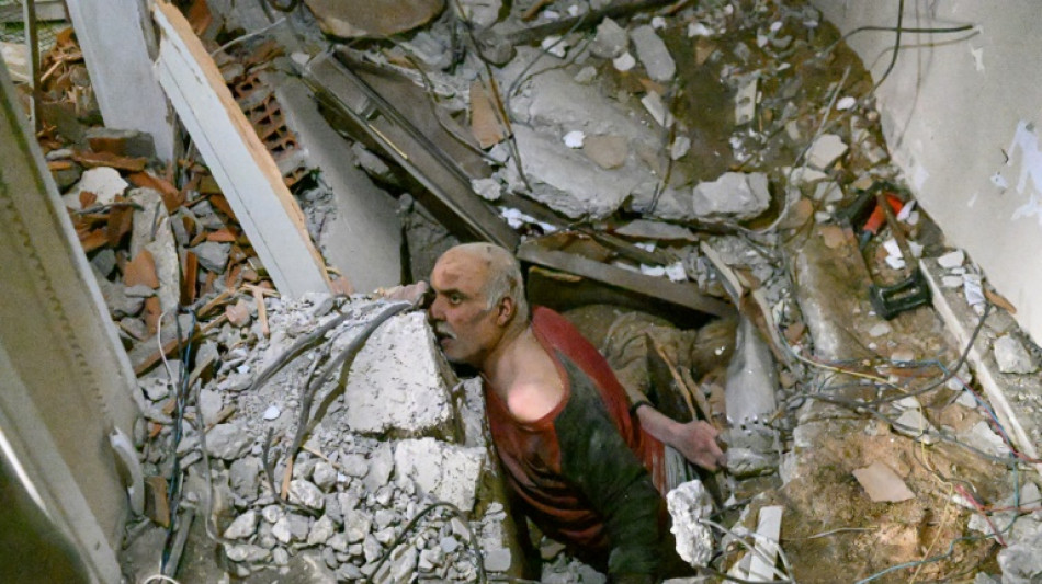 S&eacute;isme en Turquie et Syrie: plus de 6.200 morts, le bilan ne cesse d'augmenter
