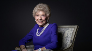 H&eacute;l&egrave;ne Carr&egrave;re d'Encausse: le pronom iel est "un coup de pub"