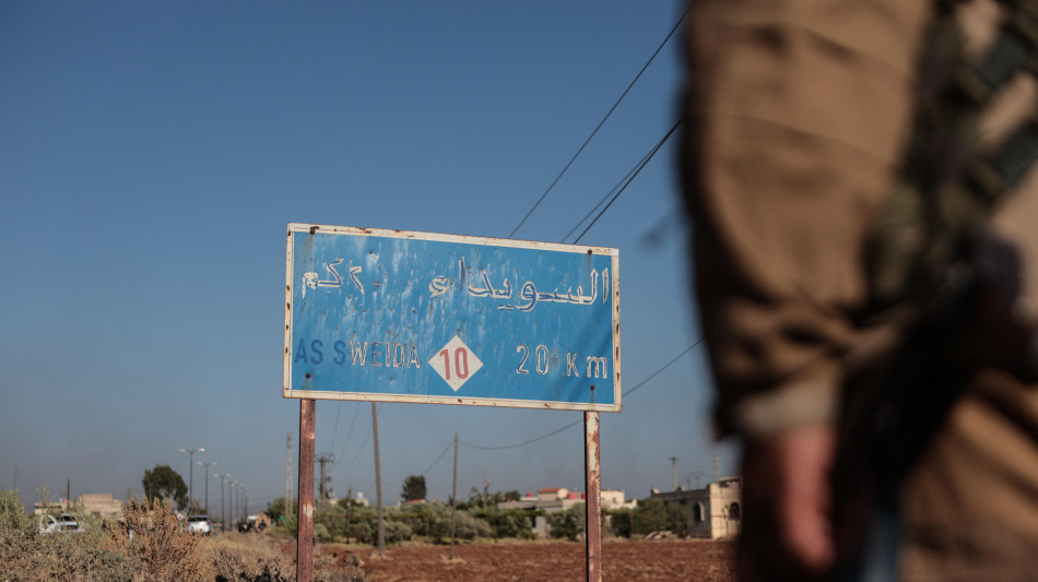 Media, nuovo attacco israeliano nel sud della Siria