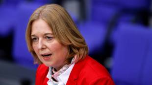 Bas rechnet wegen geplanter Verfassungs&auml;nderungen mit Klagen in Karlsruhe