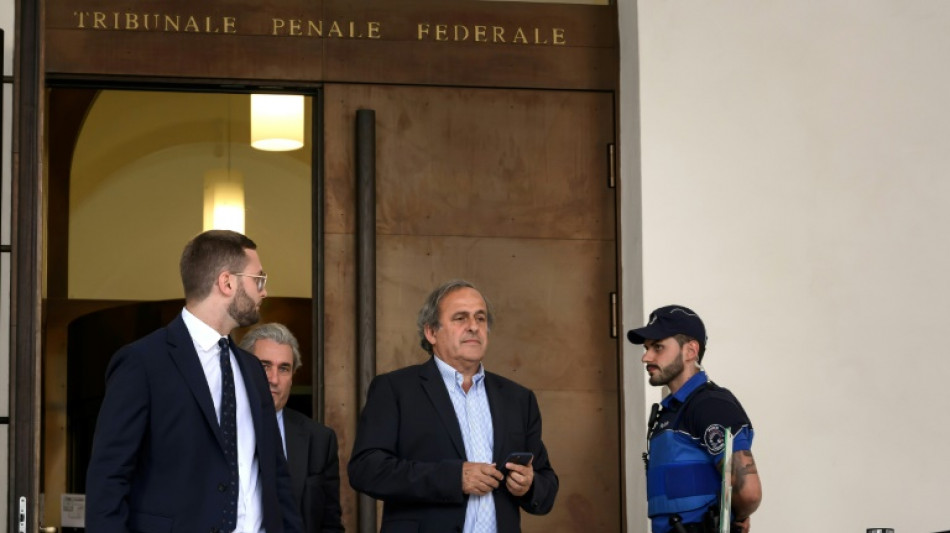 Entre rigueur et d&eacute;sinvolture, choc des cultures au proc&egrave;s Platini-Blatter