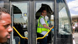 Israel usar&aacute; bra&ccedil;adeira preta em jogo contra It&aacute;lia ap&oacute;s ataque em Jerusal&eacute;m