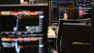 Borsa: l'Europa apre in cauto rialzo, Francoforte +0,22%