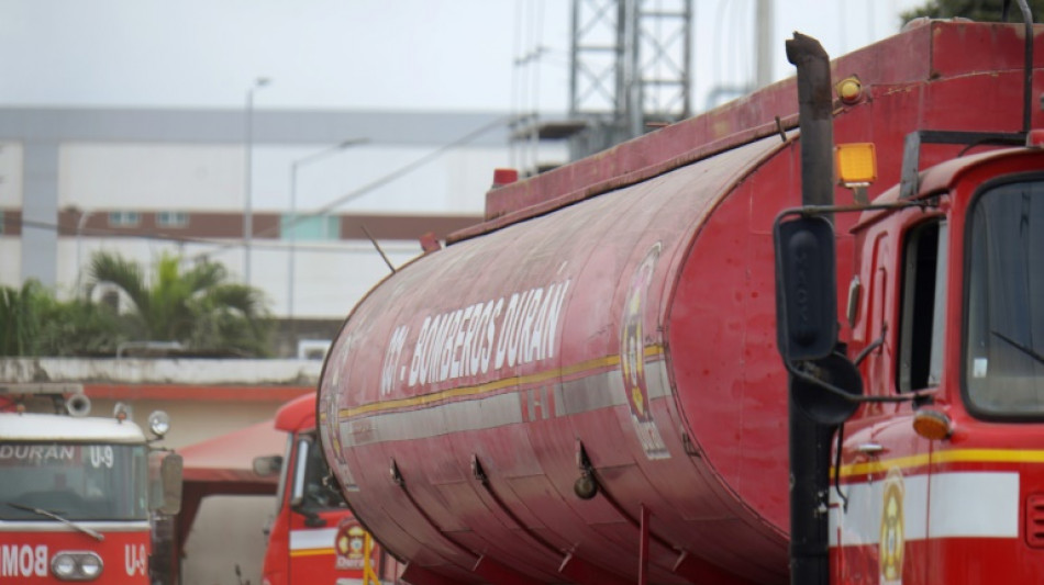 Narcos utilizaban veh&iacute;culos de bomberos y ambulancias para traficar en Ecuador